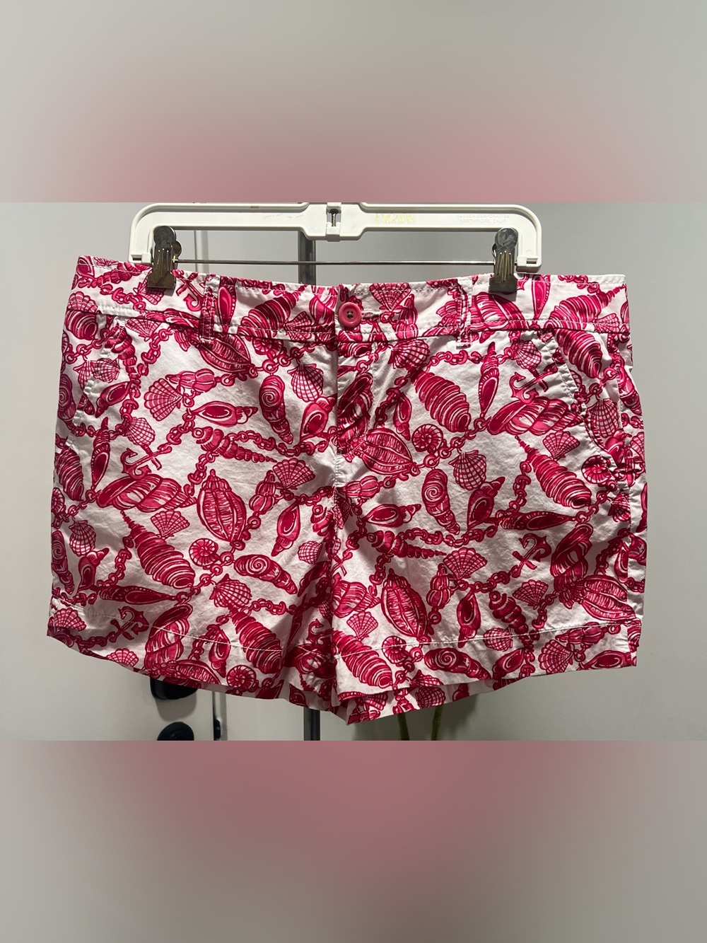 Lilly Pulitzer Fallen in Love White Shorts with Hot Pink Seashell Print